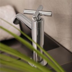 Differnz koudwaterkraan gebogen kruis - chroom